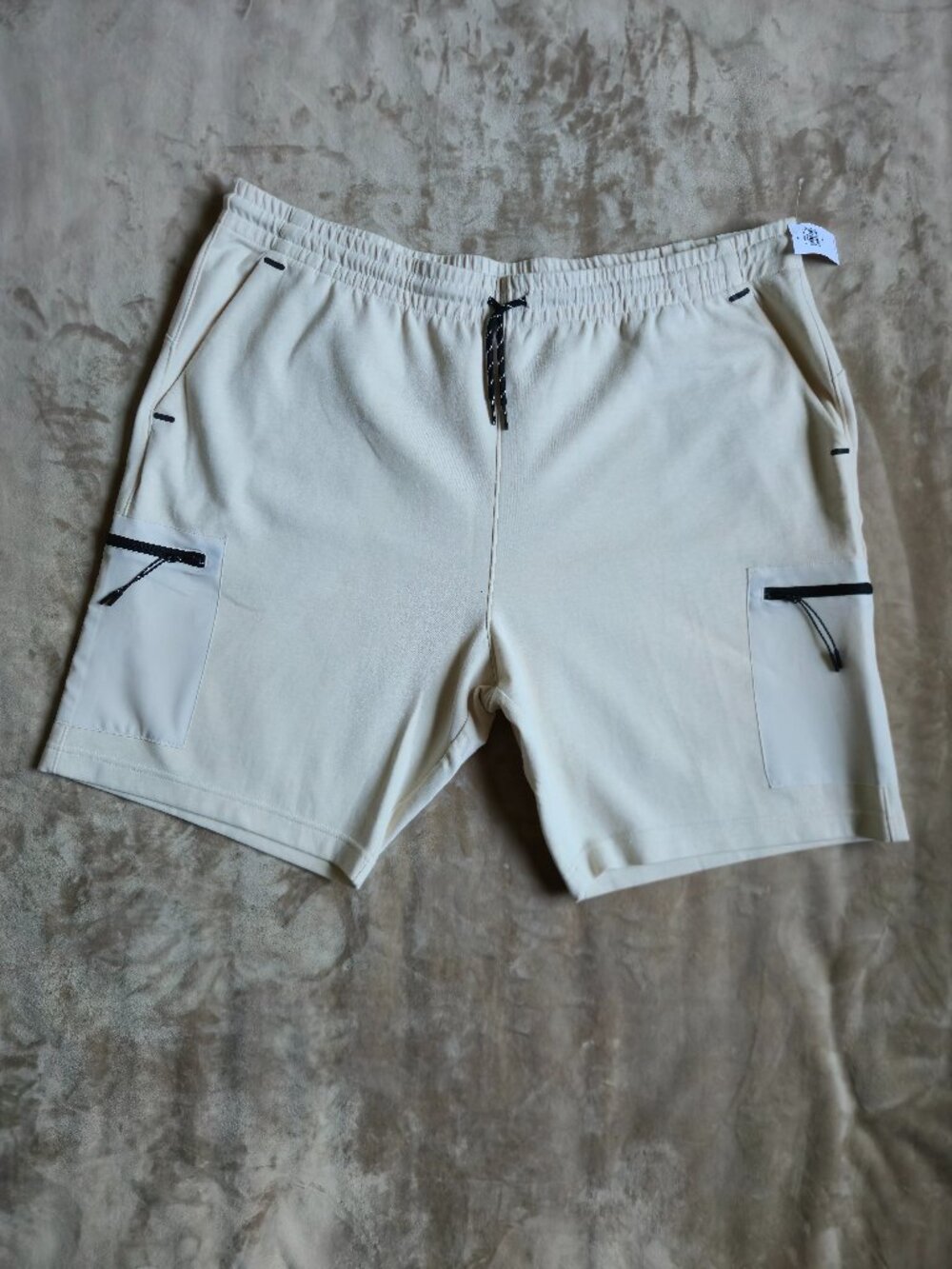 NWT Old Navy Active Dynamic Fleece Cargo Jogger Shorts 9" Cream Oatmeal Men XXL